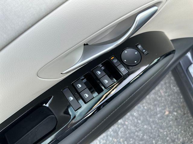 new 2025 Hyundai TUCSON Hybrid car, priced at $37,910