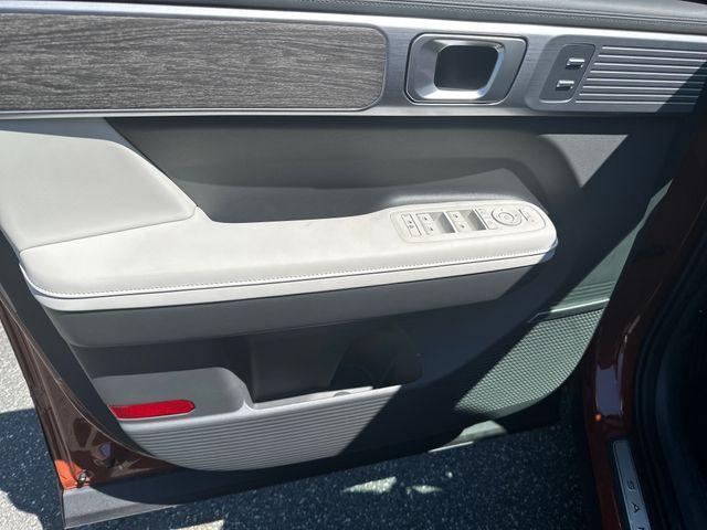 new 2025 Hyundai SANTA FE HEV car, priced at $44,304