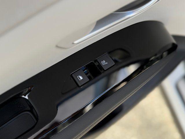 new 2025 Hyundai TUCSON Hybrid car, priced at $40,250