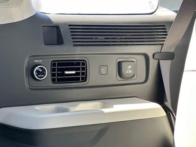 new 2025 Hyundai Santa Fe car, priced at $45,708