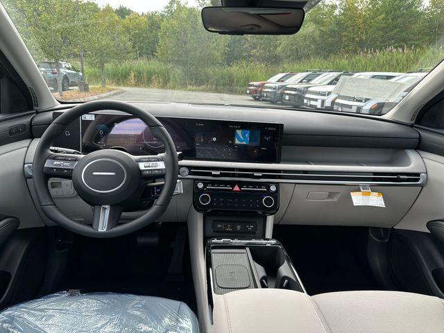 new 2025 Hyundai TUCSON Hybrid car, priced at $40,366