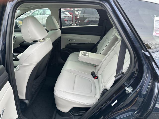 new 2025 Hyundai TUCSON Hybrid car, priced at $38,001