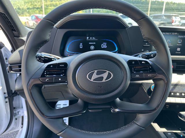 new 2025 Hyundai Elantra car, priced at $22,162