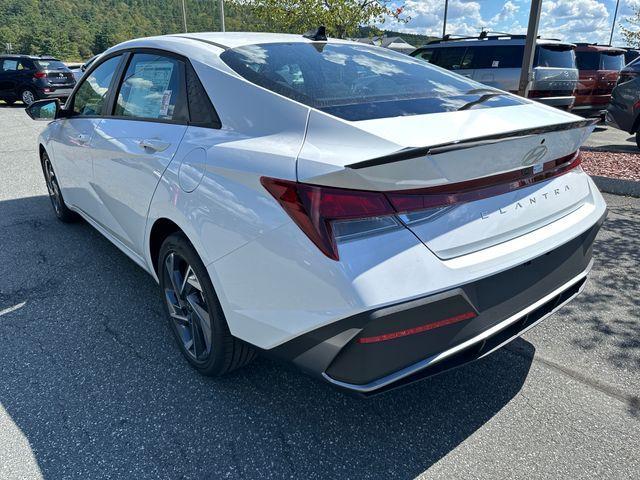 new 2025 Hyundai Elantra car, priced at $22,162