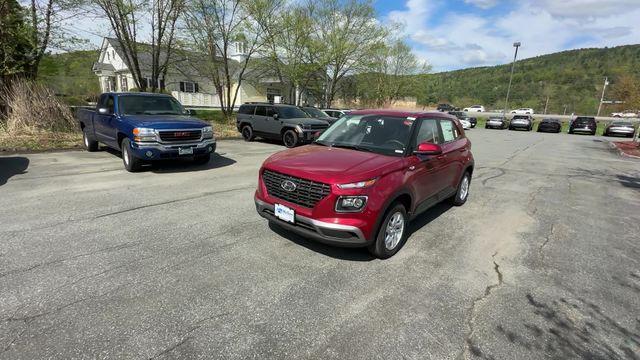 new 2025 Hyundai Venue car, priced at $21,382