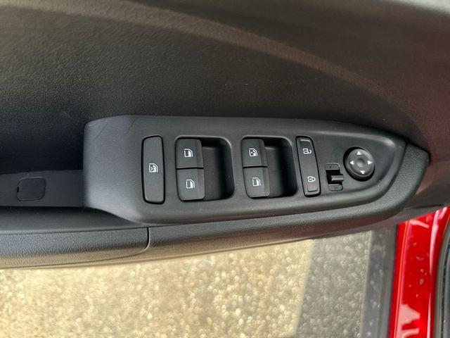 new 2025 Hyundai Venue car, priced at $22,982