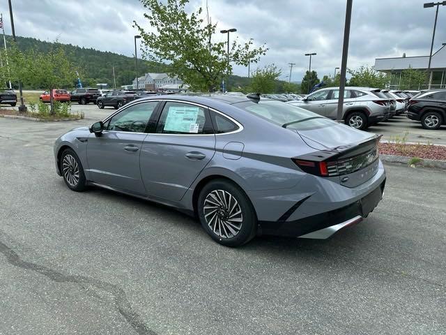 new 2024 Hyundai Sonata Hybrid car, priced at $36,640