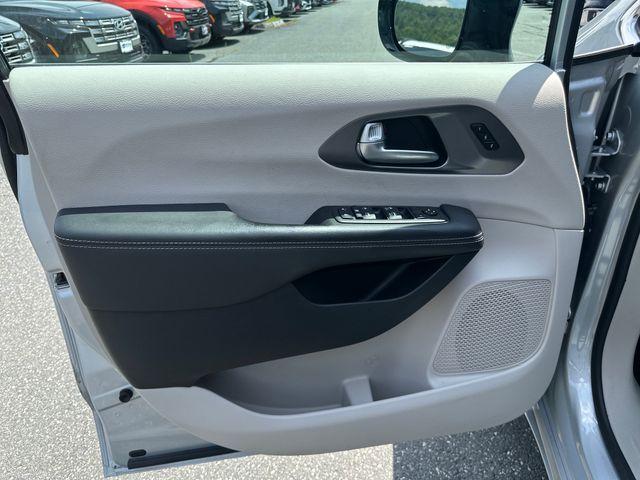 used 2024 Chrysler Pacifica car, priced at $31,488