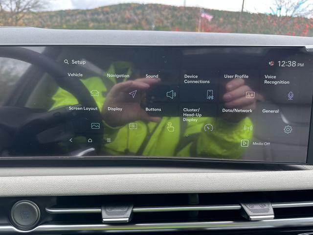 new 2025 Hyundai TUCSON Hybrid car, priced at $37,838