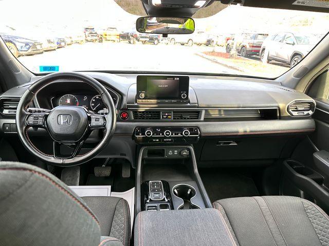 used 2023 Honda Pilot car, priced at $28,985