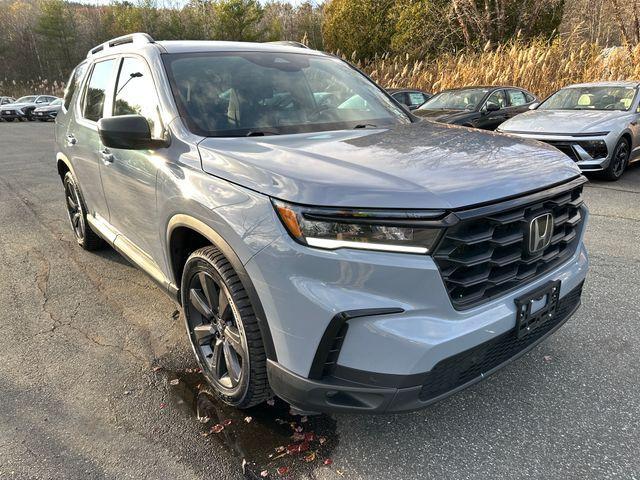 used 2023 Honda Pilot car, priced at $28,985