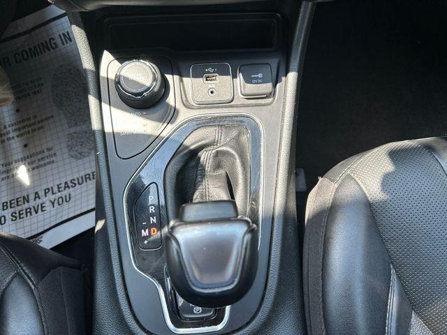 used 2023 Jeep Cherokee car, priced at $23,788