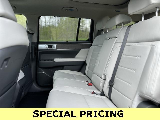 new 2024 Hyundai Santa Fe car, priced at $42,998