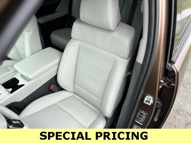 new 2024 Hyundai Santa Fe car, priced at $42,998