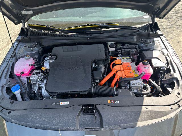 new 2025 Hyundai ELANTRA HEV car, priced at $27,426