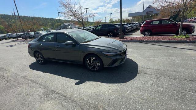 new 2025 Hyundai ELANTRA HEV car, priced at $27,426