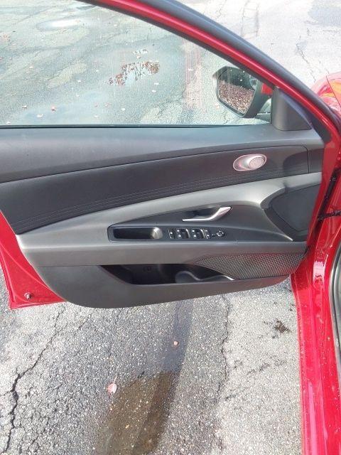 new 2025 Hyundai Elantra car, priced at $21,326