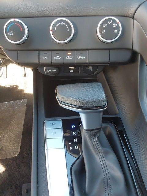 new 2025 Hyundai Elantra car, priced at $21,326