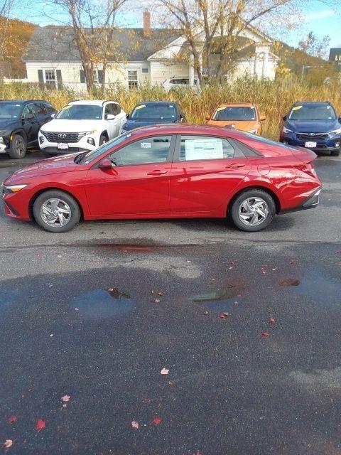 new 2025 Hyundai Elantra car, priced at $21,326