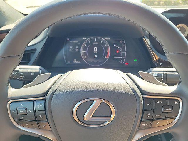 used 2024 Lexus ES 350 car, priced at $42,653