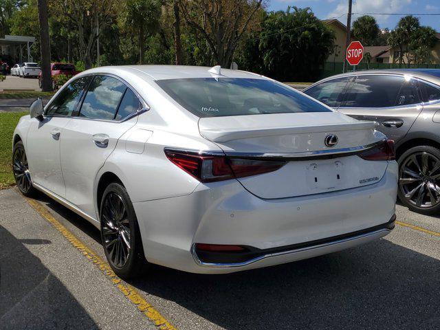 used 2024 Lexus ES 300h car, priced at $52,639