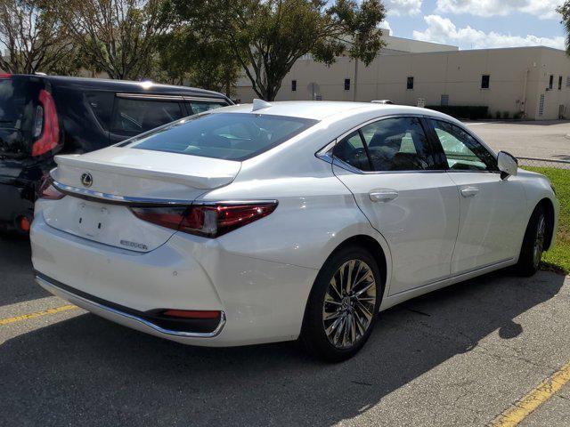 used 2024 Lexus ES 300h car, priced at $52,639