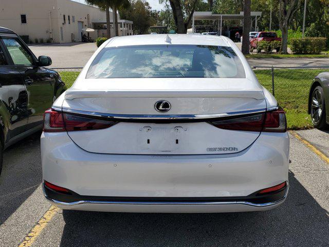 used 2024 Lexus ES 300h car, priced at $52,639