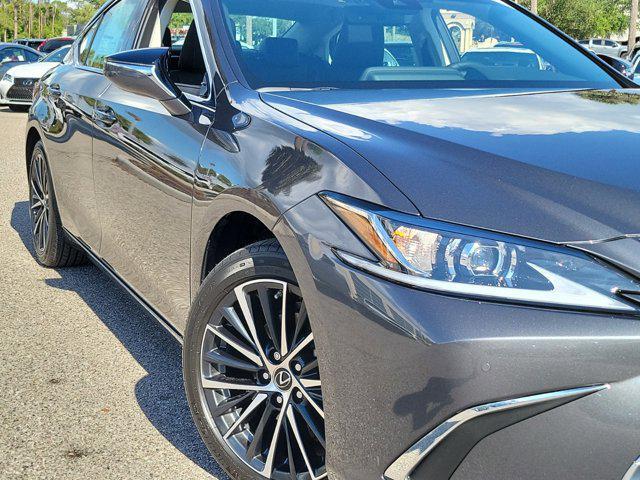 new 2025 Lexus ES 350 car, priced at $48,529