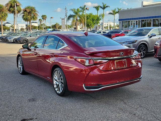 used 2022 Lexus ES 300h car, priced at $42,997