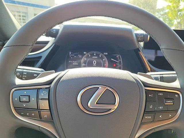 new 2025 Lexus ES 350 car, priced at $48,029