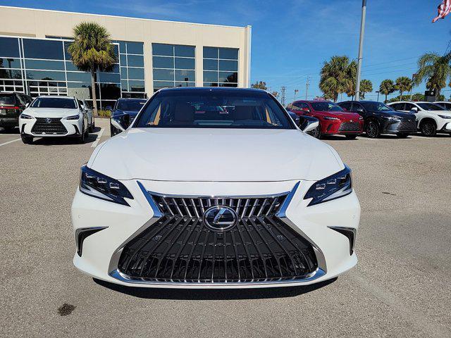 new 2025 Lexus ES 350 car, priced at $55,829