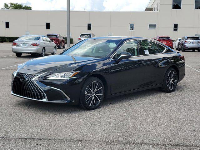 new 2025 Lexus ES 300h car, priced at $50,204