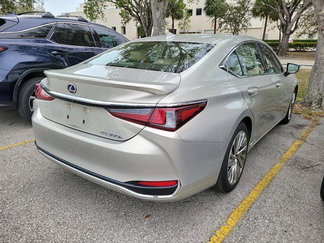 used 2019 Lexus ES 300h car, priced at $28,995