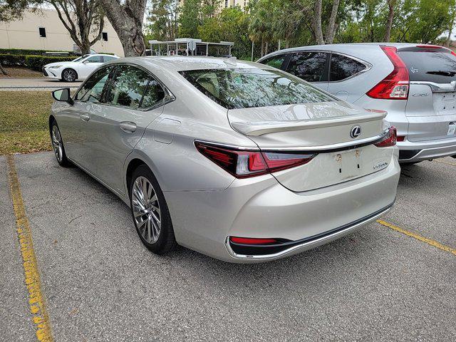 used 2019 Lexus ES 300h car, priced at $28,995