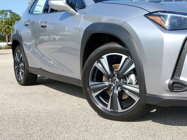 new 2025 Lexus UX 300h car, priced at $39,925