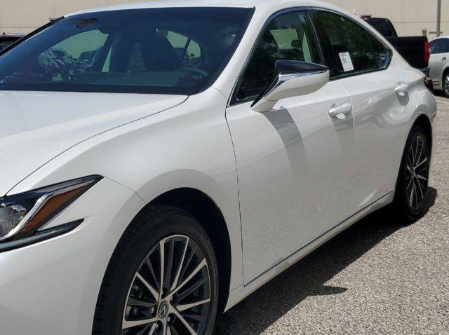 new 2025 Lexus ES 350 car, priced at $48,529