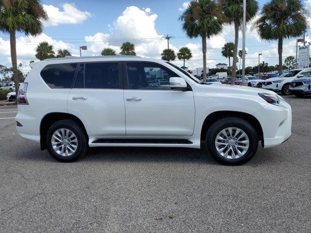 used 2022 Lexus GX 460 car, priced at $52,468