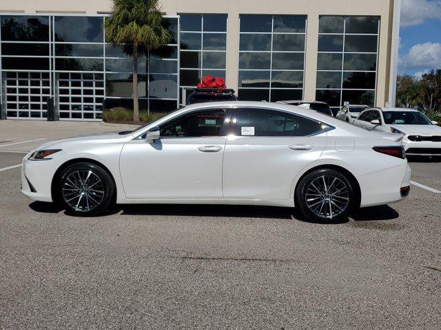 new 2025 Lexus ES 300h car, priced at $50,704