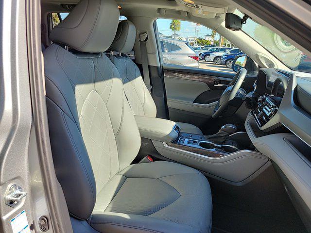 used 2021 Toyota Highlander Hybrid car, priced at $39,659