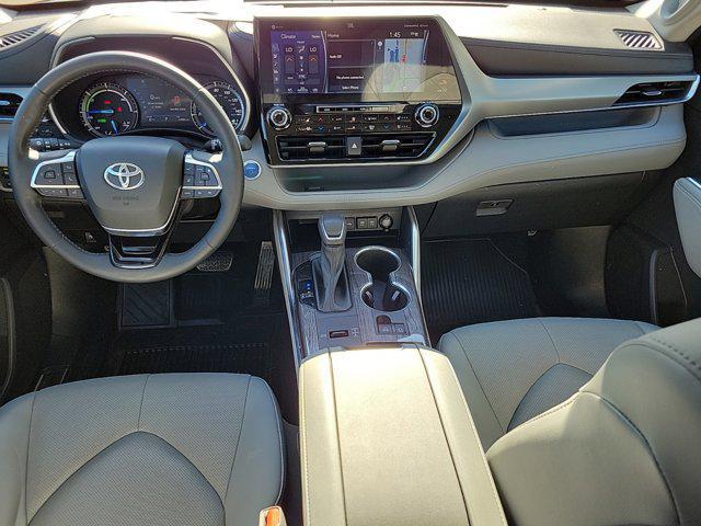 used 2021 Toyota Highlander Hybrid car, priced at $39,659