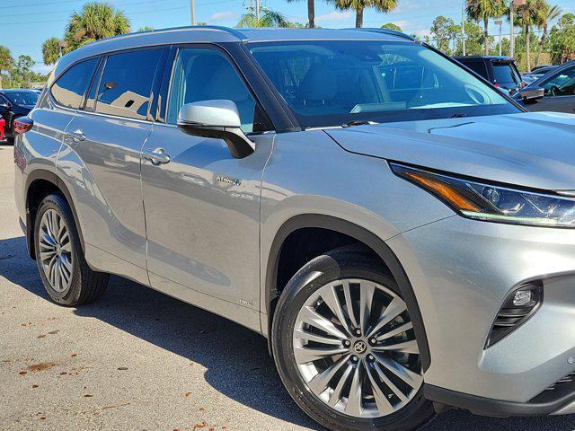 used 2021 Toyota Highlander Hybrid car, priced at $39,659