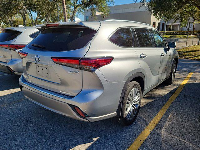 used 2021 Toyota Highlander Hybrid car, priced at $41,890