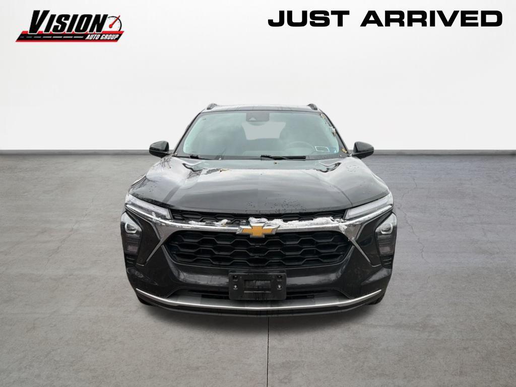 used 2024 Chevrolet Trax car, priced at $20,989