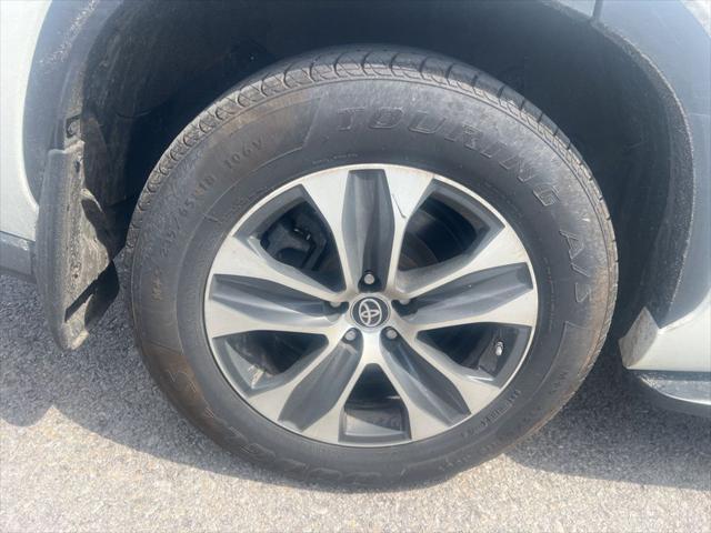 used 2020 Toyota Highlander car