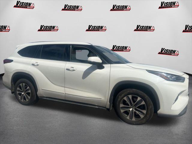 used 2020 Toyota Highlander car