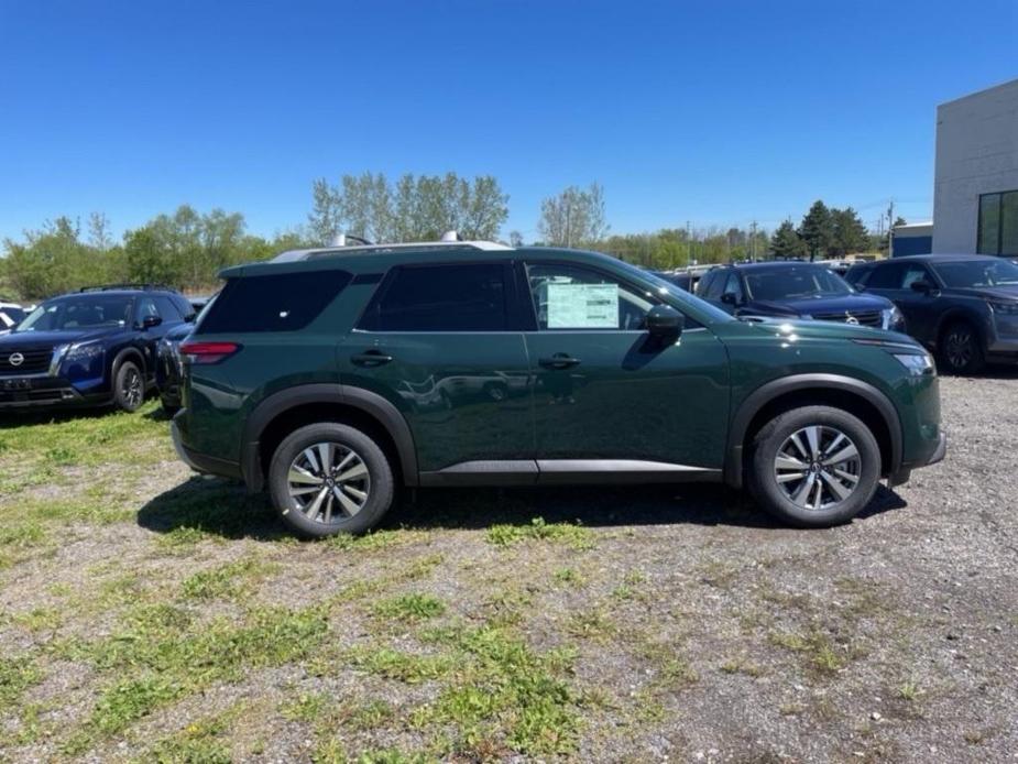 new 2024 Nissan Pathfinder car, priced at $45,750