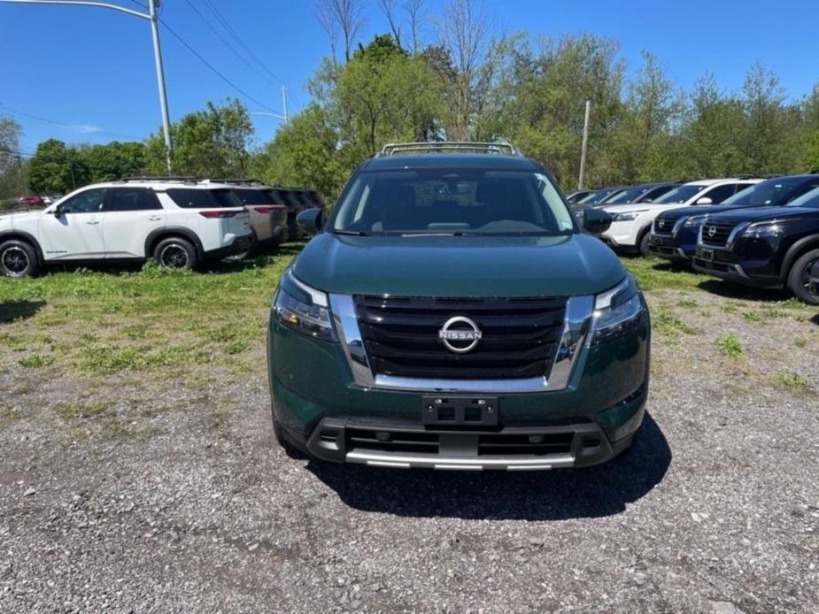 new 2024 Nissan Pathfinder car, priced at $45,750