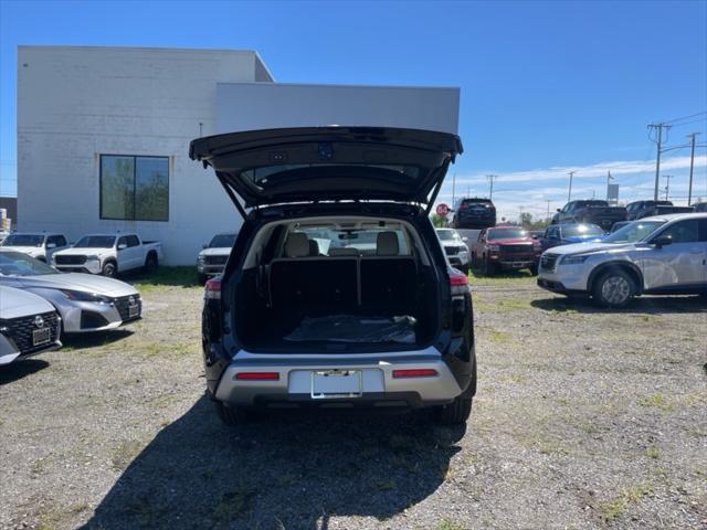 new 2024 Nissan Pathfinder car, priced at $45,310