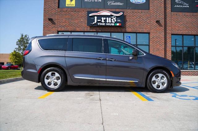 used 2017 Chrysler Pacifica car, priced at $12,495