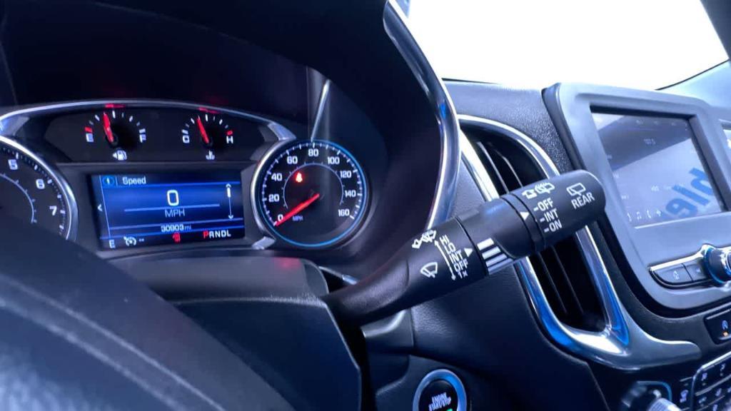 used 2023 Chevrolet Equinox car, priced at $23,995